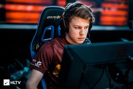 这是许多玩 这是许多玩